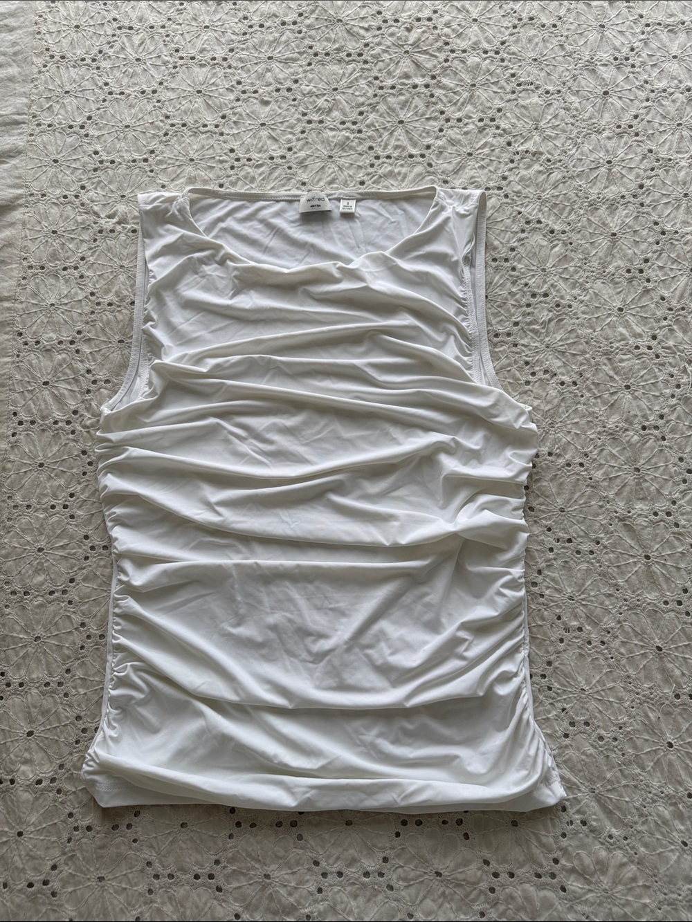 Aritzia Wilfred Womenâs White Sleeveless Ruched Tank Top